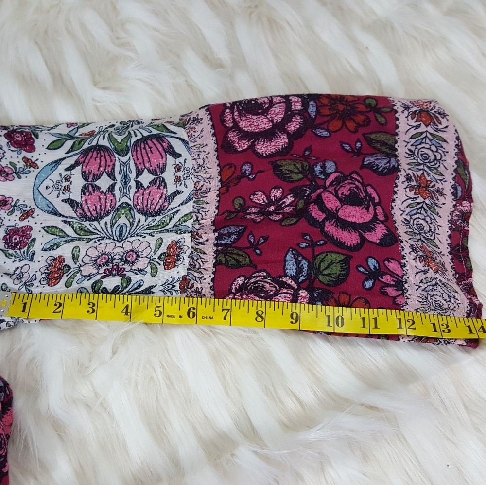 TrueCraft Floral xl Choker Style Blouse - Picture 4 of 7